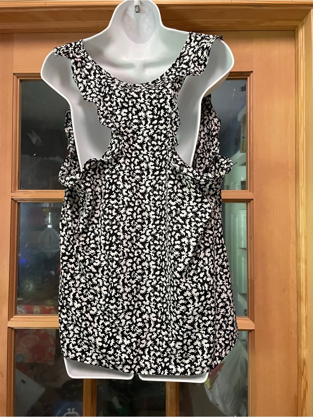 Elle Black and White Floral Blouse - Picture 6 of 6
